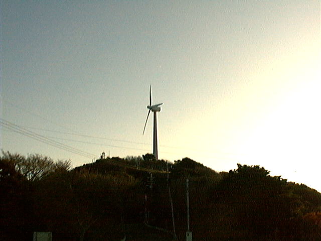 ���͔��d�{��(32,4KB)