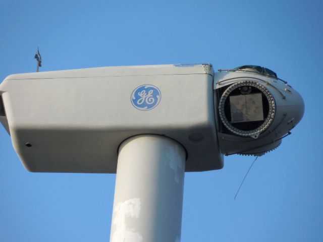 ���͔��d�{��