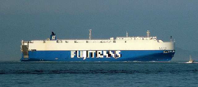 自動車運搬船(自動車専用船)