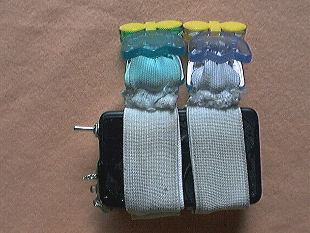 �S�~���W�I�̃P�[�X�𗘗p�����k�d�c���C�g�̎ʐ^