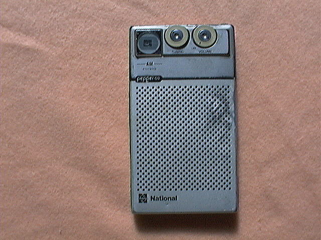 ���W�I�̎ʐ^�W